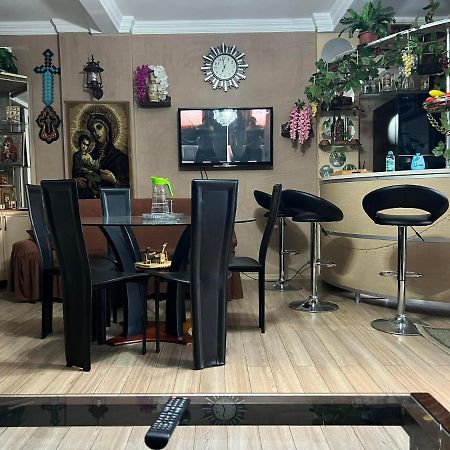 3 Room Flat In Tbilisi Exteriör bild