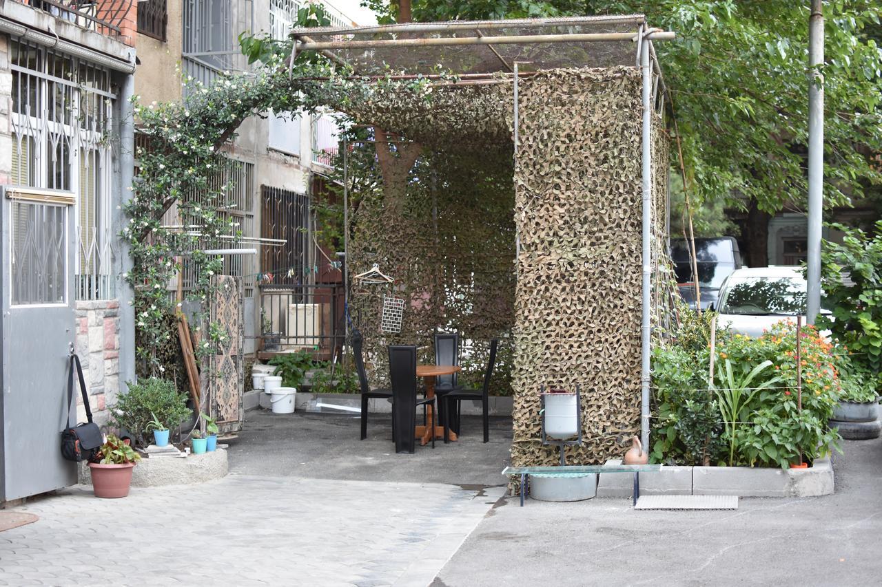 3 Room Flat In Tbilisi Exteriör bild