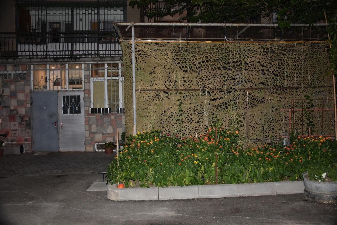 3 Room Flat In Tbilisi Exteriör bild